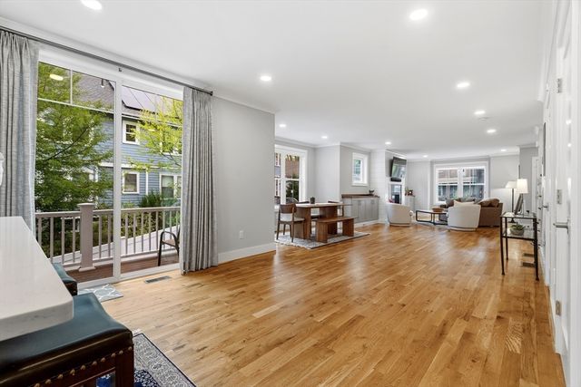 26 Neponset Ave 26, Boston, MA 02131