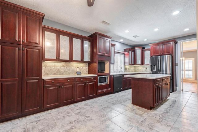 7631 Post Bridge Road, Spring, TX 77389