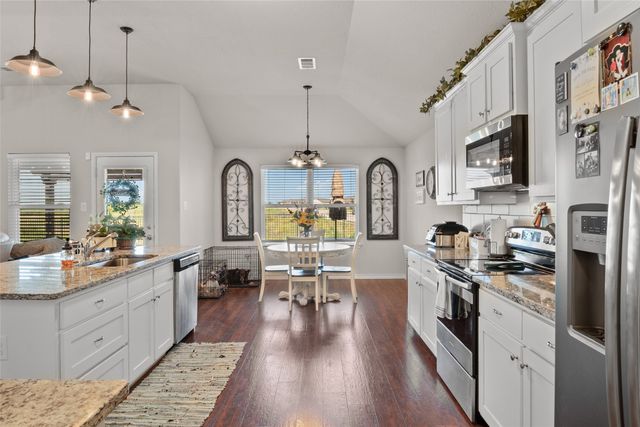 4126 Bridle Path, Sanger, TX 76266