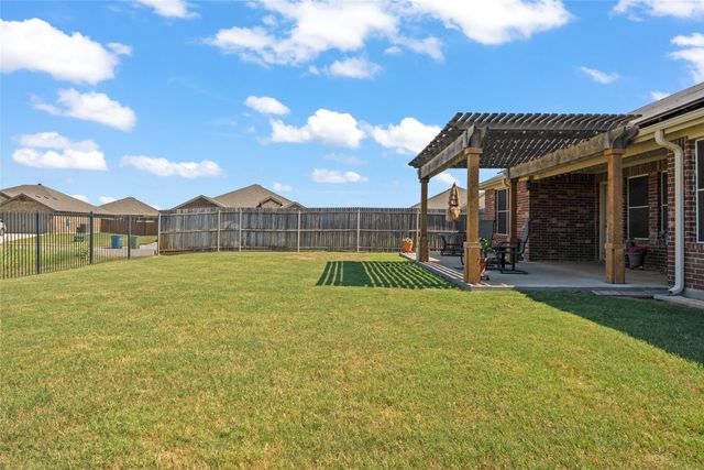 4126 Bridle Path, Sanger, TX 76266