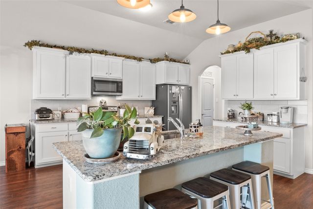 4126 Bridle Path, Sanger, TX 76266