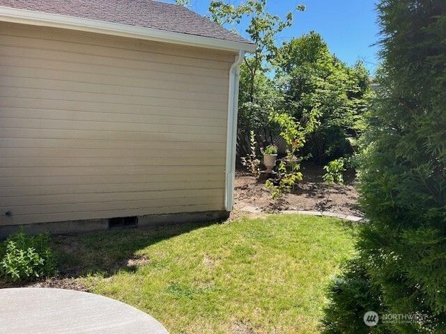 434 SE Stanford Pl, College Place, WA 99324