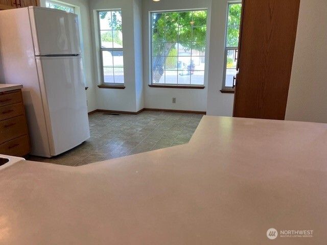 434 SE Stanford Pl, College Place, WA 99324