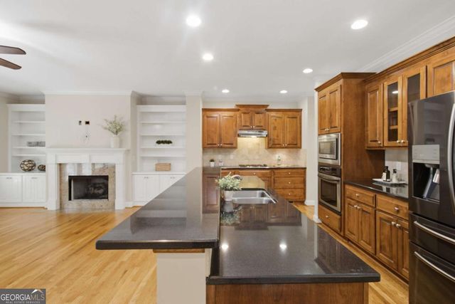 1262 Brickton Drive NW, Atlanta, GA 30318