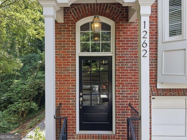 1262 Brickton Drive NW, Atlanta, GA 30318