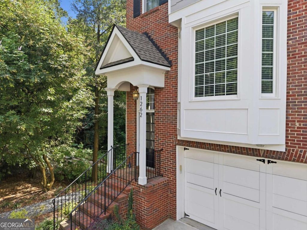 1262 Brickton Drive NW, Atlanta, GA 30318