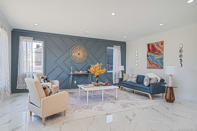 1025 Mirabelle Avenue, Westbury, NY 11590