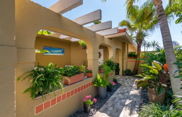 1227 Seagrape Circle, Weston, FL 33326