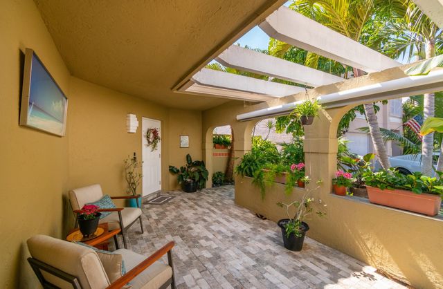 1227 Seagrape Circle, Weston, FL 33326