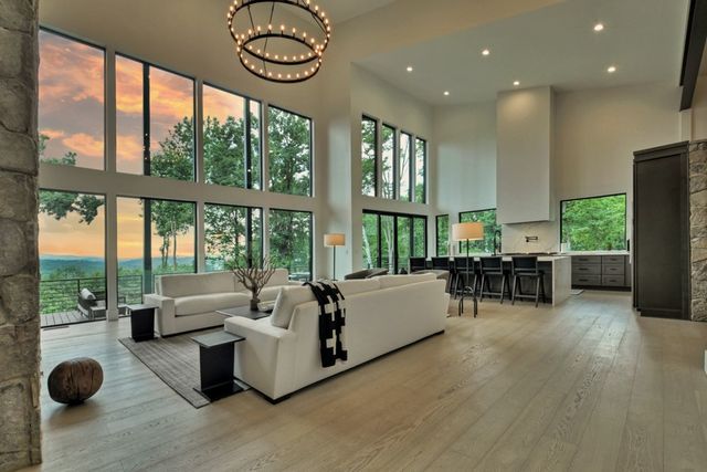 415 Green Ridge Trail, Blue Ridge, GA 30513