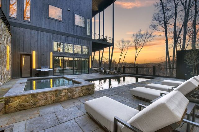 415 Green Ridge Trail, Blue Ridge, GA 30513