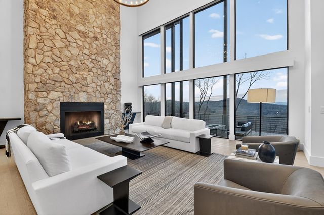 415 Green Ridge Trail, Blue Ridge, GA 30513