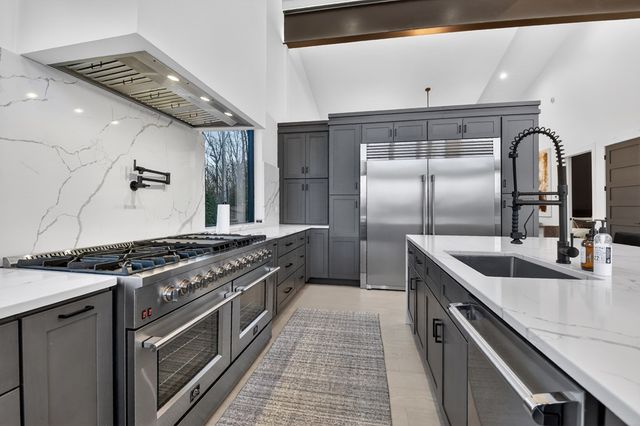 415 Green Ridge Trail, Blue Ridge, GA 30513