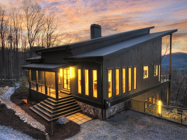 415 Green Ridge Trail, Blue Ridge, GA 30513