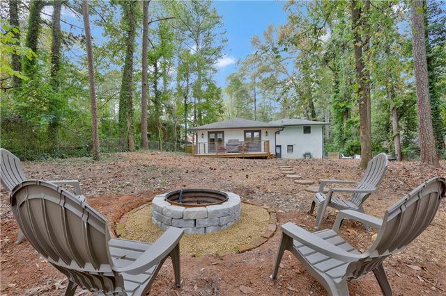 1344 Midlawn Drive, Decatur, GA 30032