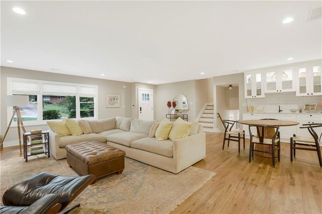 1344 Midlawn Drive, Decatur, GA 30032