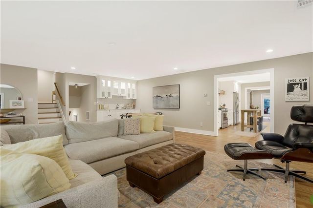 1344 Midlawn Drive, Decatur, GA 30032