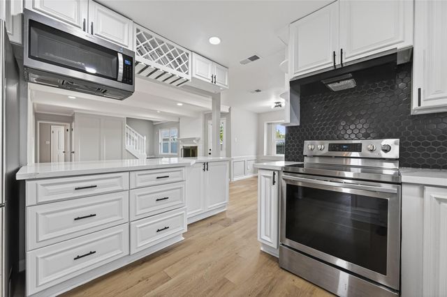 11519 Piping Rock Drive, Houston, TX 77077