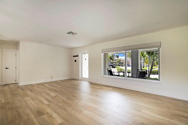 2445 SE 7th st, Pompano Beach, FL 33062