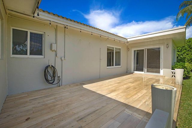 2445 SE 7th st, Pompano Beach, FL 33062