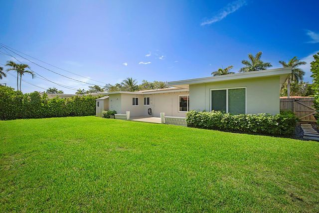 2445 SE 7th st, Pompano Beach, FL 33062