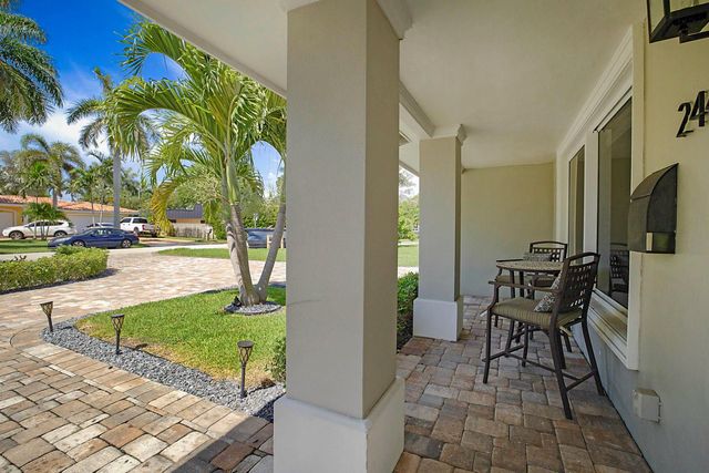 2445 SE 7th st, Pompano Beach, FL 33062