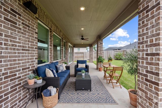 9615 Hunters Run Drive, Missouri City, TX 77459