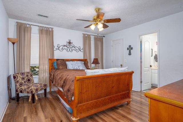 1414 Middleborough Ct, Murfreesboro, TN 37130