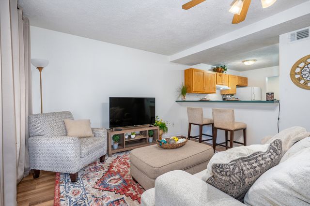 1414 Middleborough Ct, Murfreesboro, TN 37130