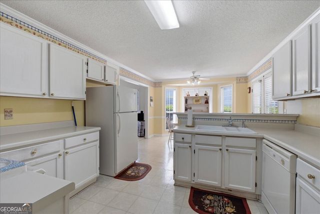 511 Barclay Court, Stone Mountain, GA 30083
