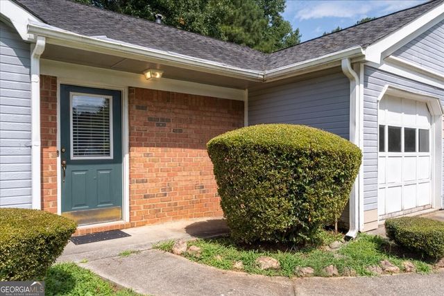 511 Barclay Court, Stone Mountain, GA 30083