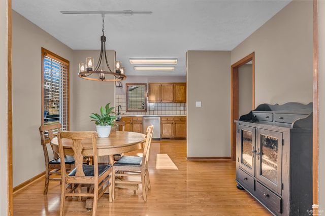 3502 Stonehenge Court, Manhattan, KS 66503