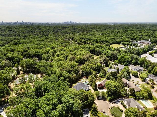 740 Riley Place, Sandy Springs, GA 30327