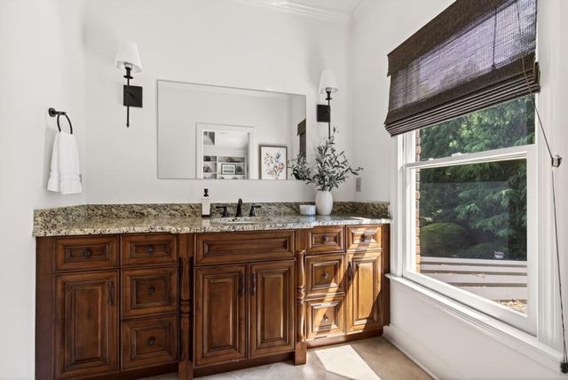740 Riley Place, Sandy Springs, GA 30327