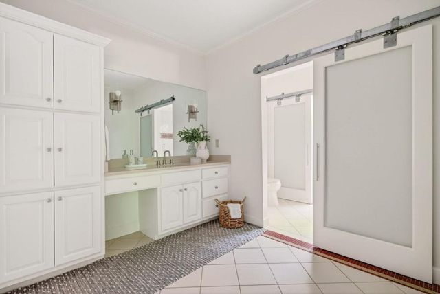 740 Riley Place, Sandy Springs, GA 30327