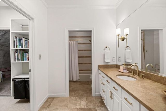 740 Riley Place, Sandy Springs, GA 30327