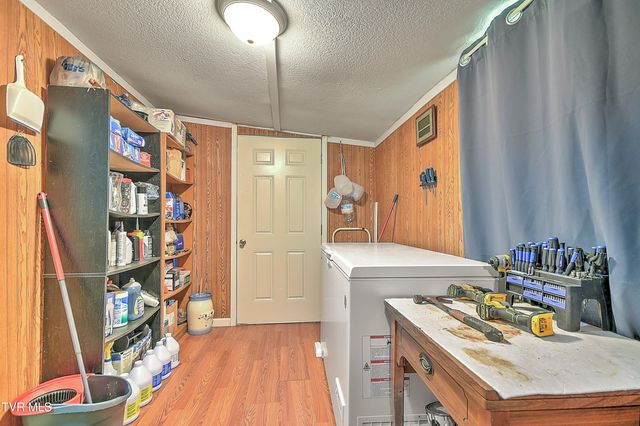 903 Flatwoods Road, Coeburn, VA 24230