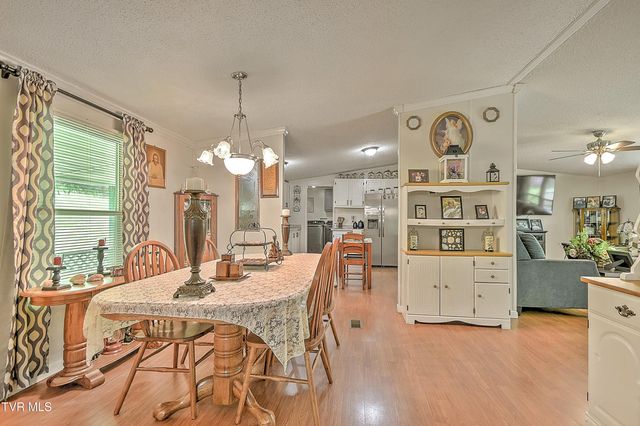 903 Flatwoods Road, Coeburn, VA 24230