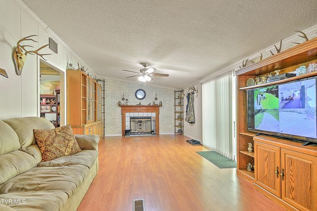 903 Flatwoods Road, Coeburn, VA 24230
