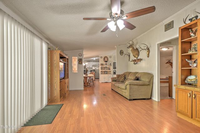903 Flatwoods Road, Coeburn, VA 24230