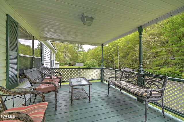903 Flatwoods Road, Coeburn, VA 24230
