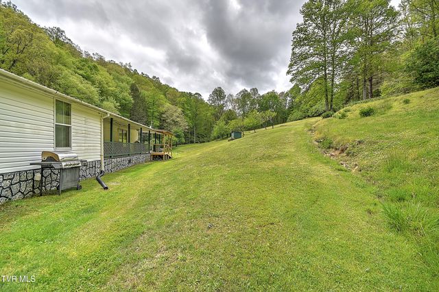 903 Flatwoods Road, Coeburn, VA 24230