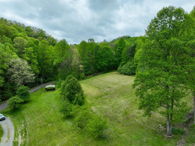 903 Flatwoods Road, Coeburn, VA 24230