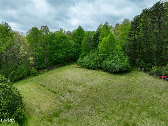 903 Flatwoods Road, Coeburn, VA 24230