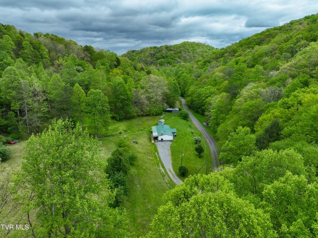 903 Flatwoods Road, Coeburn, VA 24230