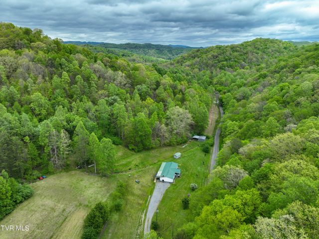 903 Flatwoods Road, Coeburn, VA 24230