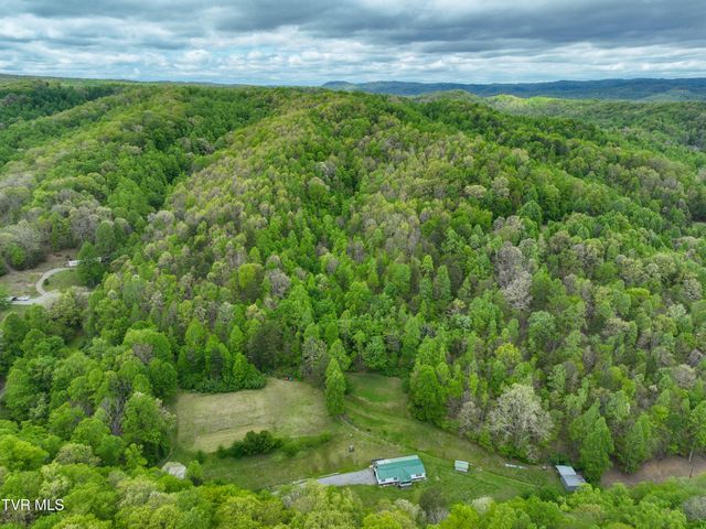903 Flatwoods Road, Coeburn, VA 24230