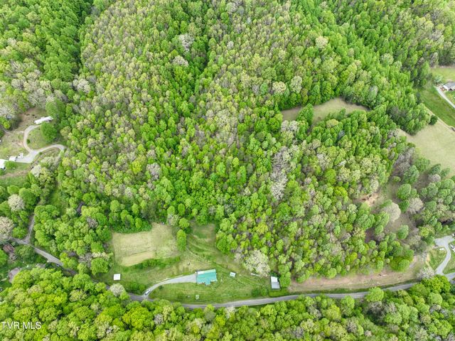 903 Flatwoods Road, Coeburn, VA 24230