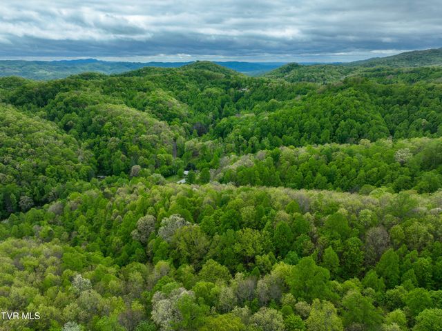 903 Flatwoods Road, Coeburn, VA 24230
