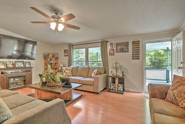 903 Flatwoods Road, Coeburn, VA 24230